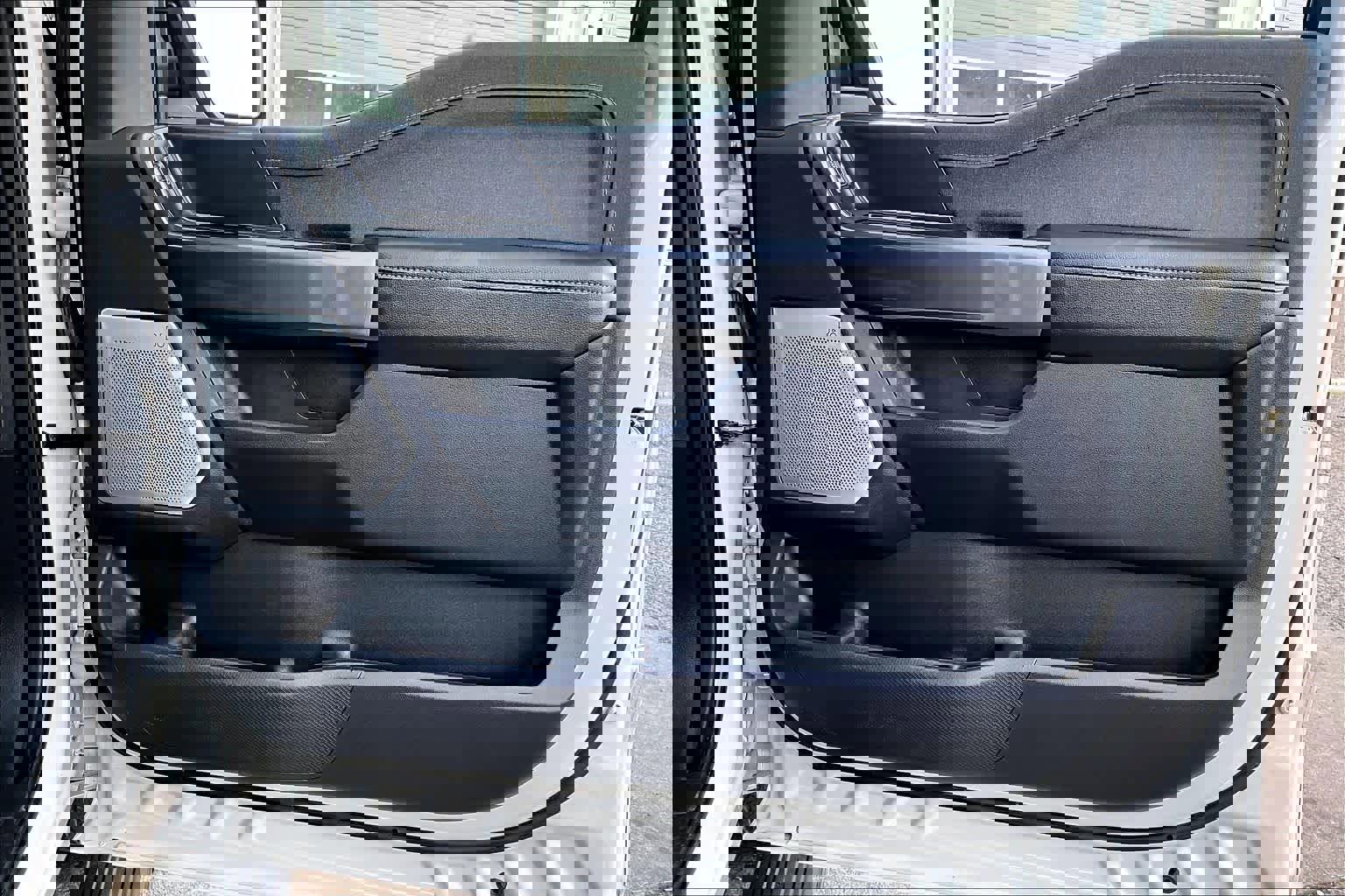 Certified 2023 Ford F150 Lariat w/ Equipment Group 502A High image 22