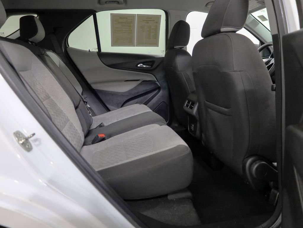 Used 2022 Chevrolet Equinox LS w/ LS Convenience Package image 29
