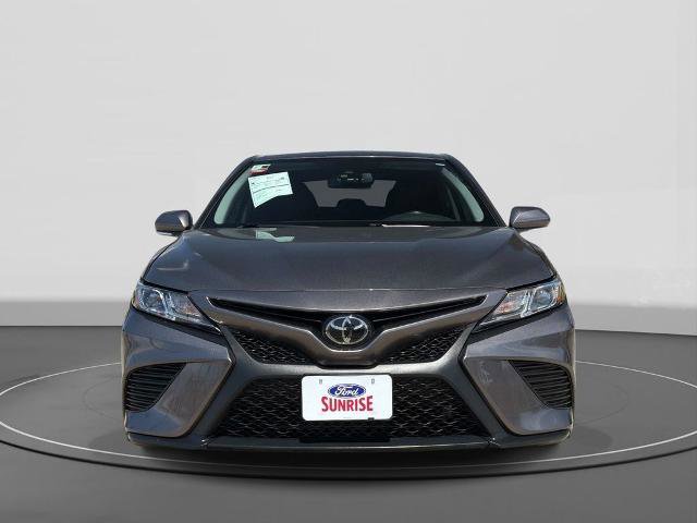 Used 2019 Toyota Camry SE w/ Convenience Package FWD image 3