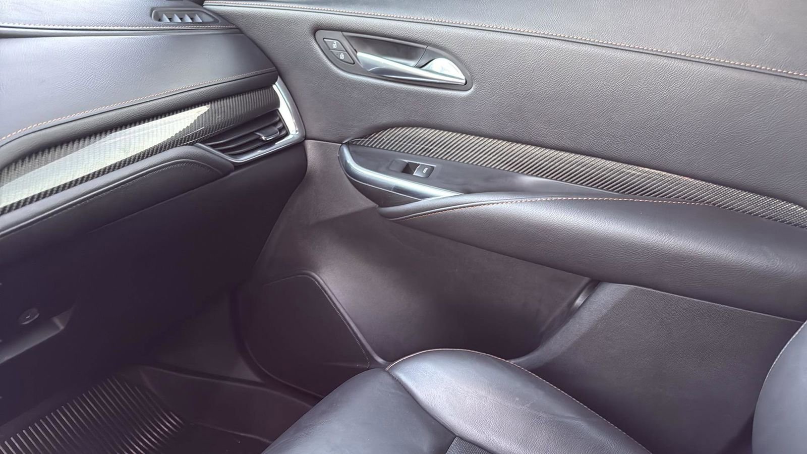 Used 2019 Cadillac XT4 Sport image 24