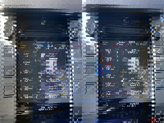 Used 2018 Toyota Tundra Limited w/ Limited Premium Package AWD/4WD image 26