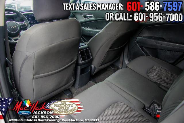 Used 2023 Kia Sportage LX FWD image 11