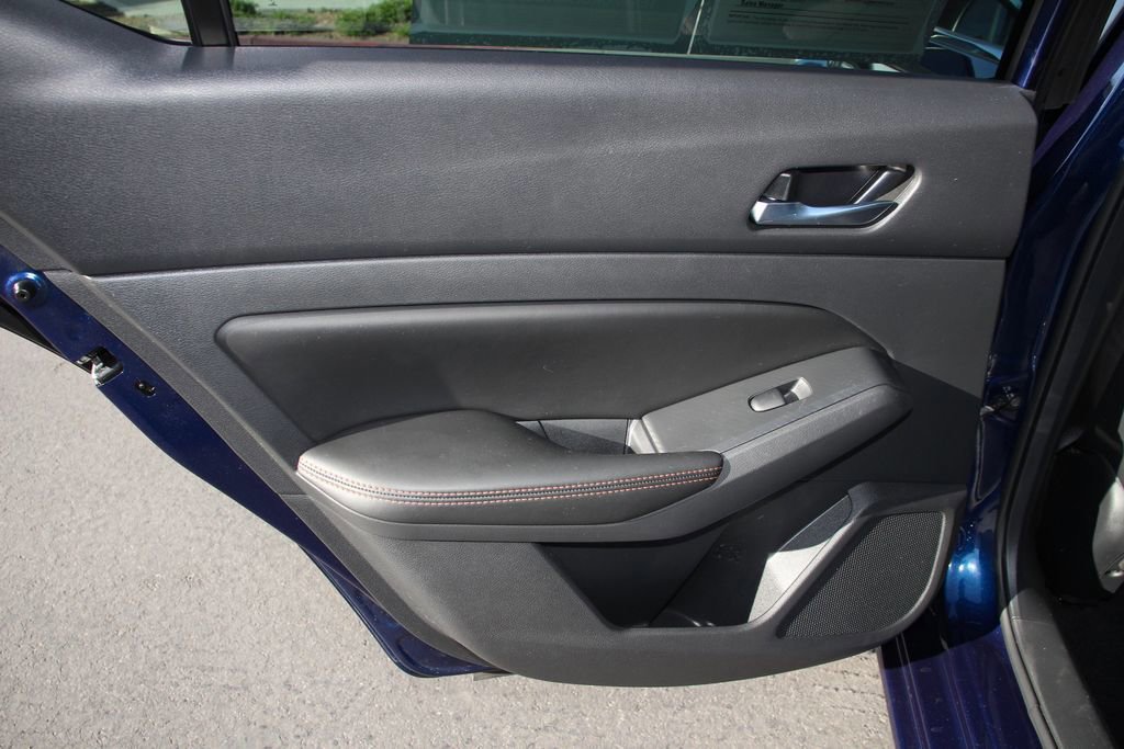 Used 2021 Nissan Altima 2.5 SR w/ SR Premium Package image 20