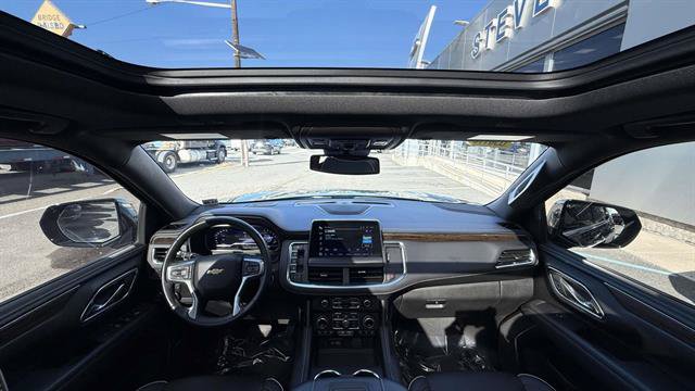 Used 2023 Chevrolet Tahoe Premier AWD/4WD image 24