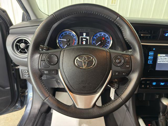 Used 2018 Toyota Corolla SE FWD image 3