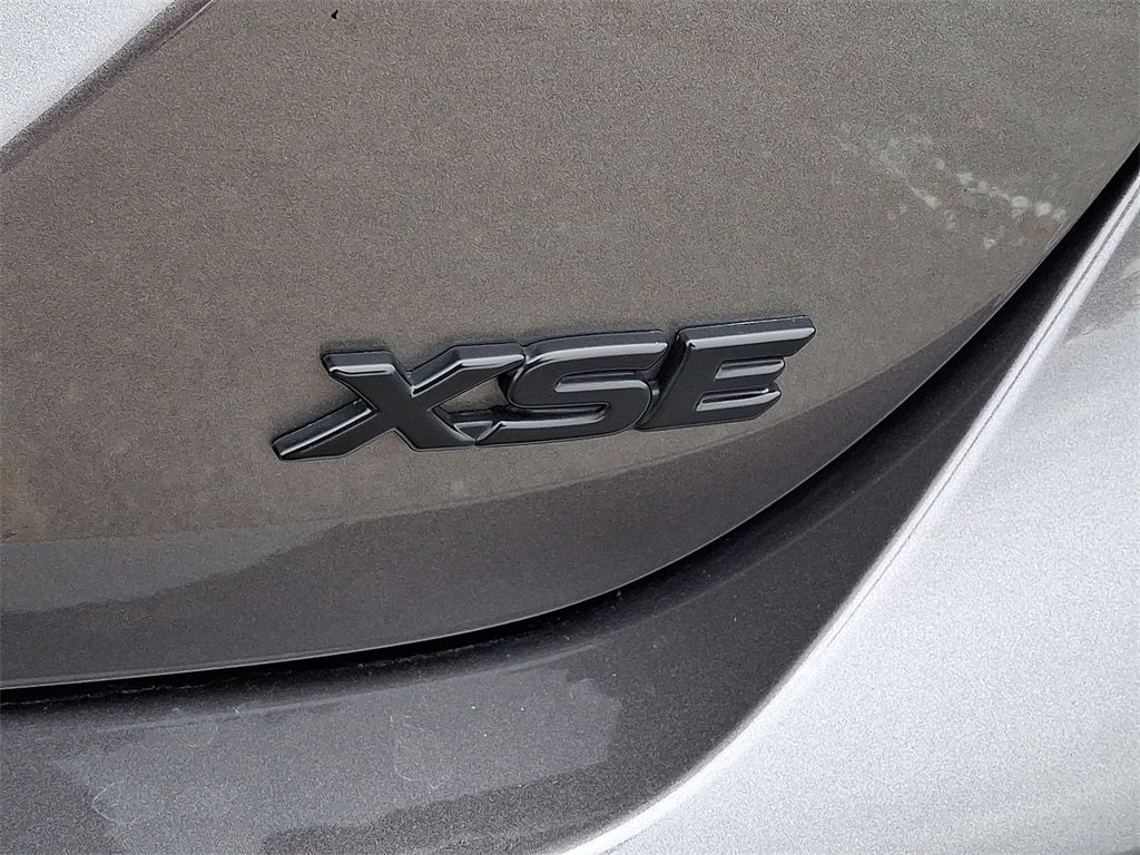 Used 2021 Toyota Camry XSE image 30