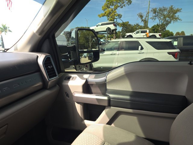 Certified 2019 Ford F250 XLT w/ XLT Premium Package AWD/4WD image 18