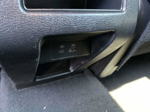 Used 2022 Mitsubishi Outlander SE AWD/4WD image 14