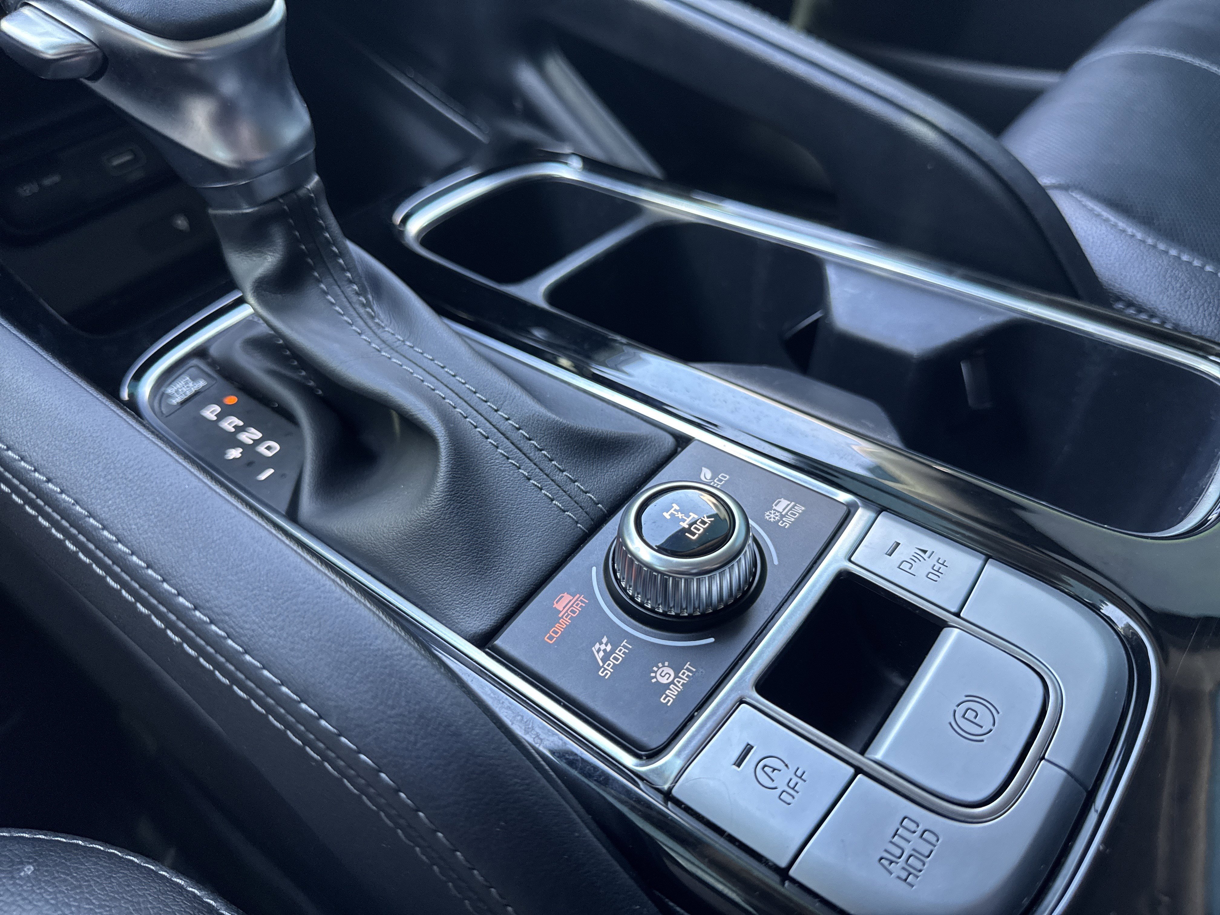 Used 2022 Kia Telluride EX w/ EX Premium Package image 35