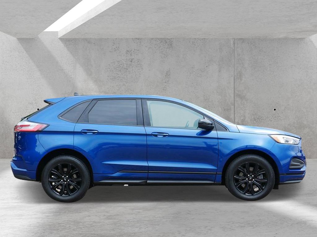 Certified 2024 Ford Edge SE w/ Black Appearance Package AWD/4WD image 2