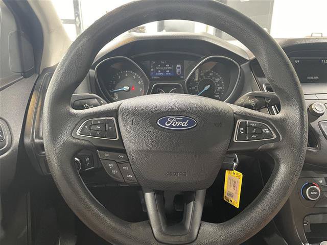 Certified 2018 Ford Focus SE FWD image 11