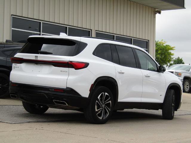 Used 2025 Buick Enclave Sport Touring AWD/4WD image 3