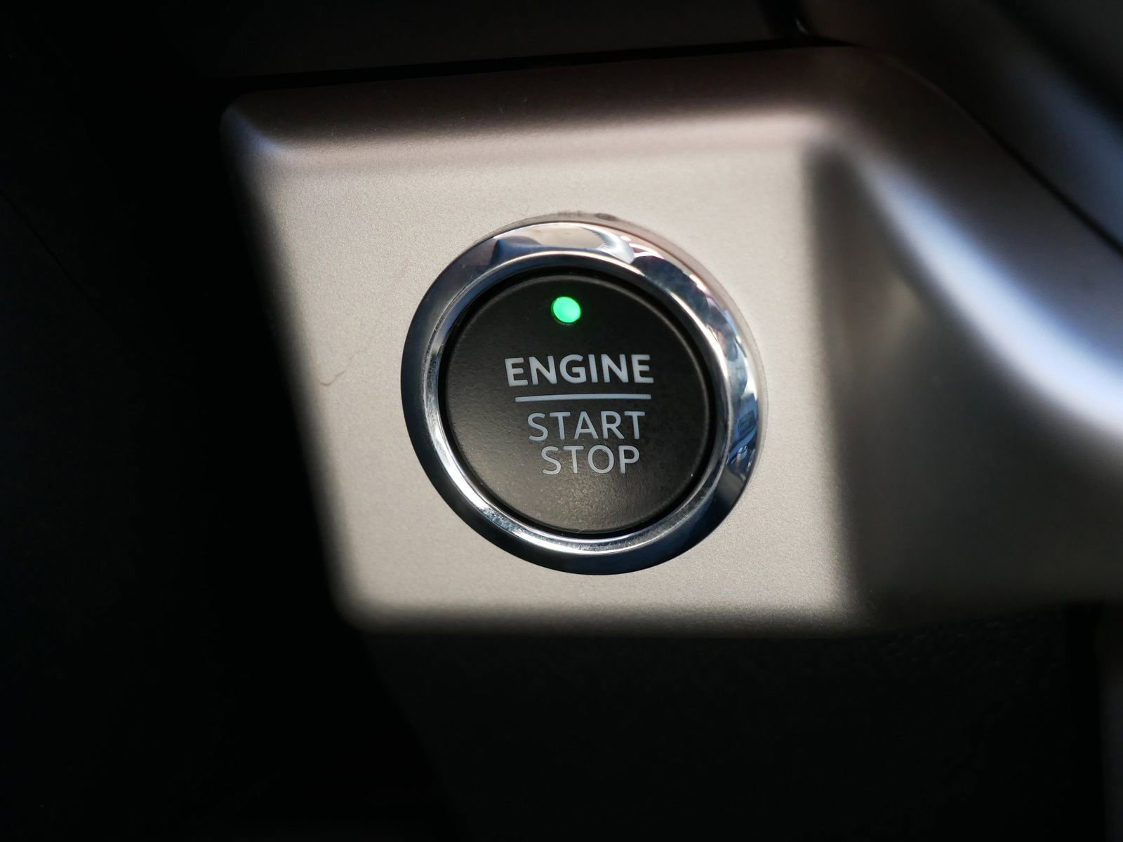 Certified 2024 Ford Expedition XLT image 30