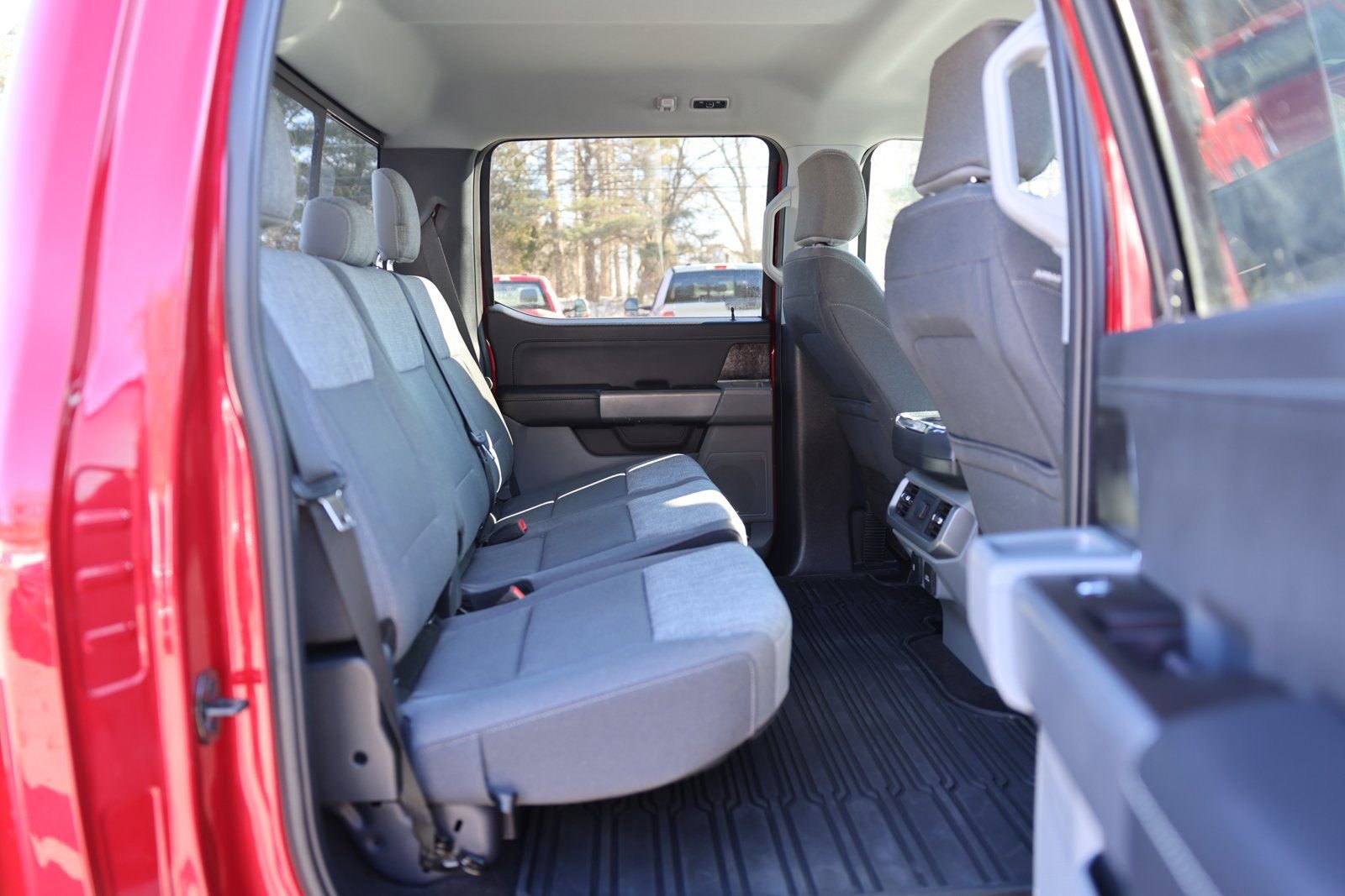 Certified 2022 Ford F150 XLT w/ Equipment Group 302A High image 13