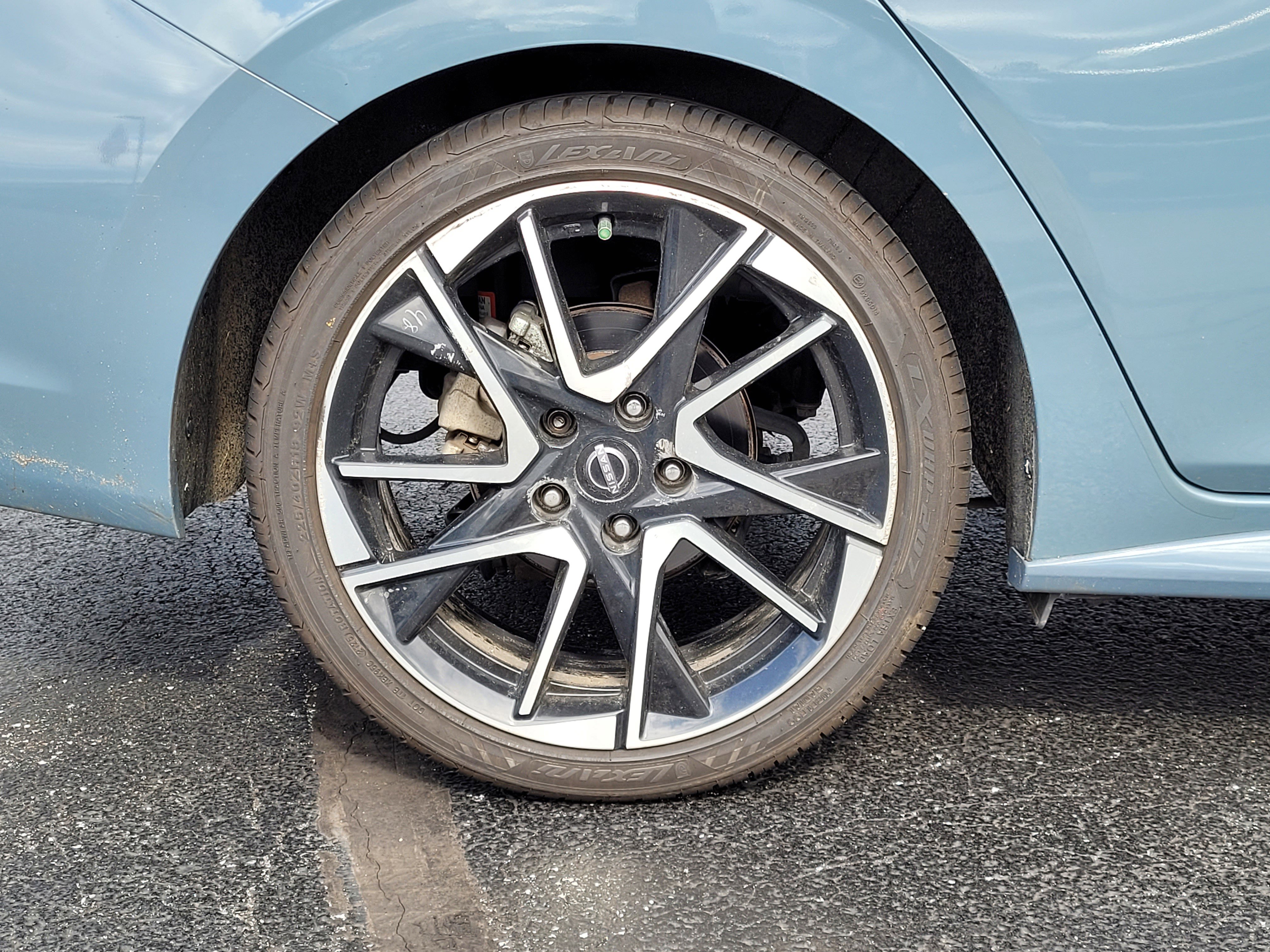 Used 2024 Nissan Sentra SR w/ SR Premium Package FWD image 10