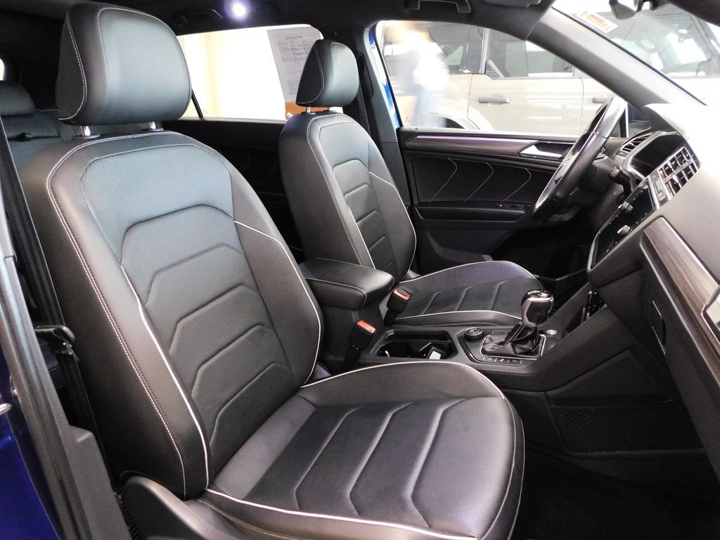 Used 2022 Volkswagen Tiguan SEL R-Line AWD/4WD image 54