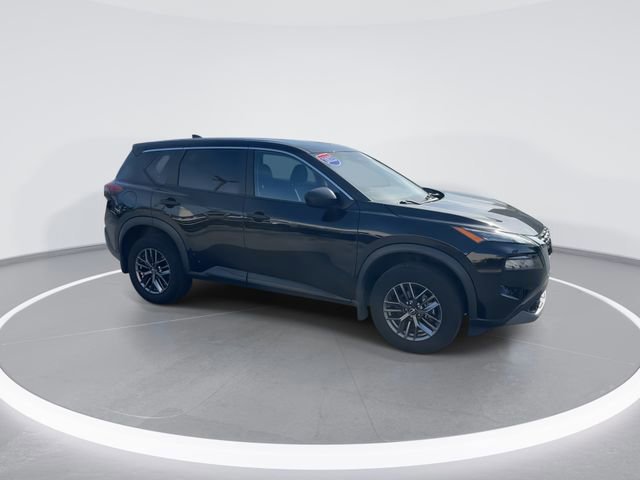 Used 2023 Nissan Rogue S AWD/4WD image 8