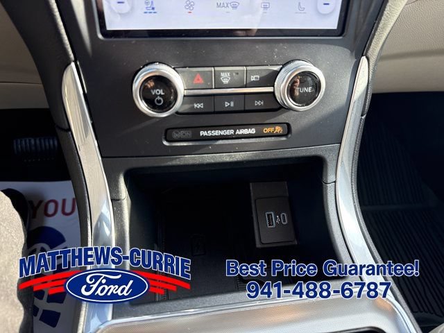 Certified 2024 Ford Edge Titanium w/ Equipment Group 301A AWD/4WD image 22