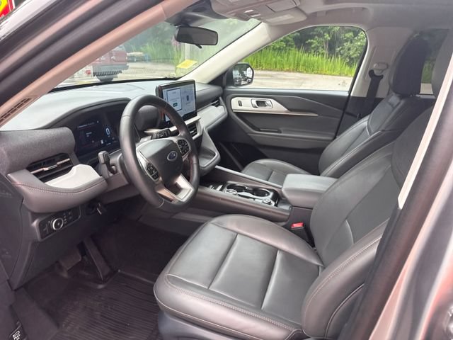 Certified 2025 Ford Explorer Active w/ Active Comfort Package AWD/4WD image 11