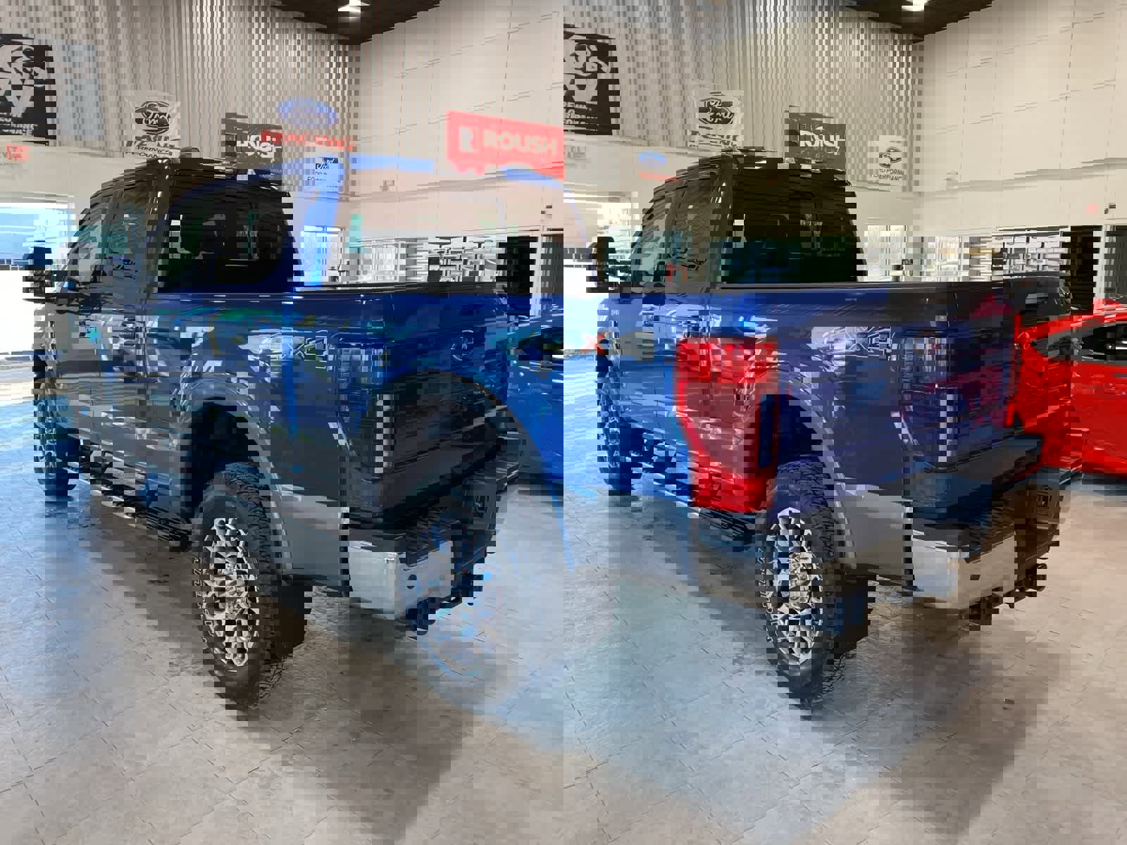 Certified 2022 Ford F350 Lariat w/ Lariat Ultimate Package image 3