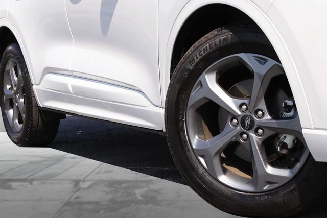 Certified 2023 Ford Escape ST-Line w/ Equipment Group 301A FWD image 3