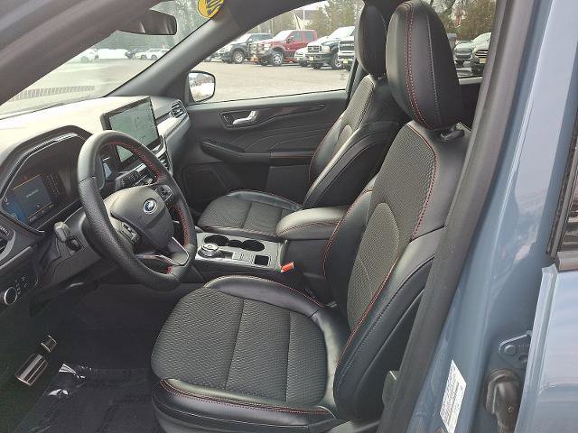 Certified 2023 Ford Escape ST-Line w/ Tech Pack #1 image 13