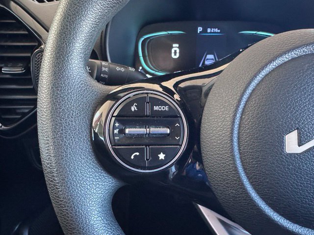 Used 2025 Kia Soul S FWD image 15