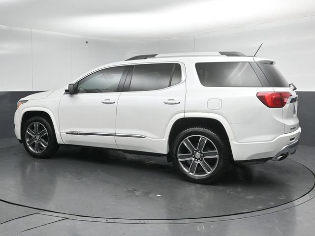 Used 2019 GMC Acadia Denali w/ Technology Package FWD image 5