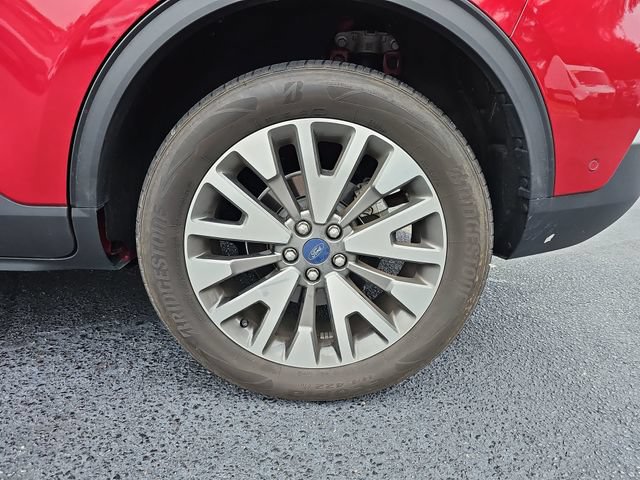 Certified 2020 Ford Escape Titanium w/ Titanium Premium Package 2.0 AWD/4WD image 9