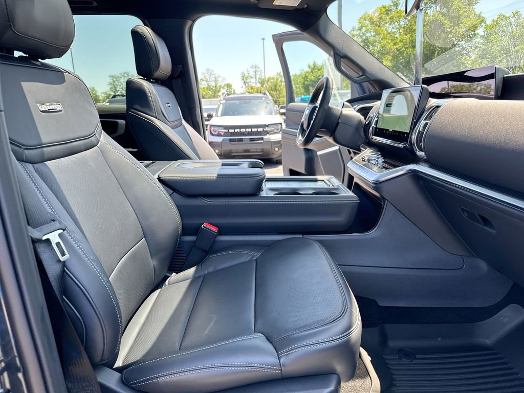 Certified 2025 Ford Expedition Max Platinum w/ Stealth Performance Package AWD/4WD image 23