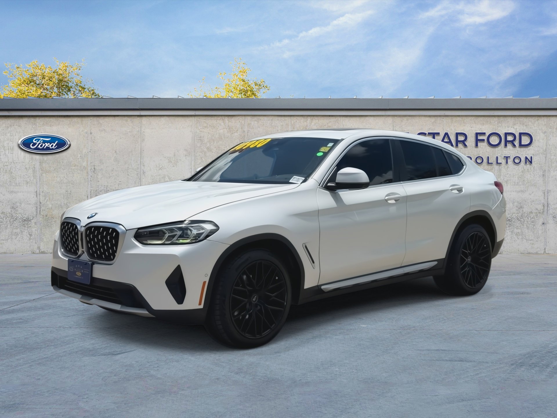Used 2022 BMW X4 xDrive30i w/ Premium Package 2 AWD/4WD image 4