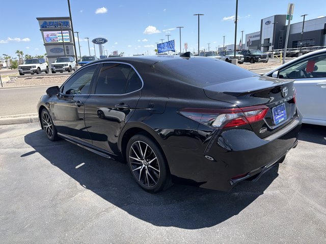 Used 2023 Toyota Camry SE FWD image 9