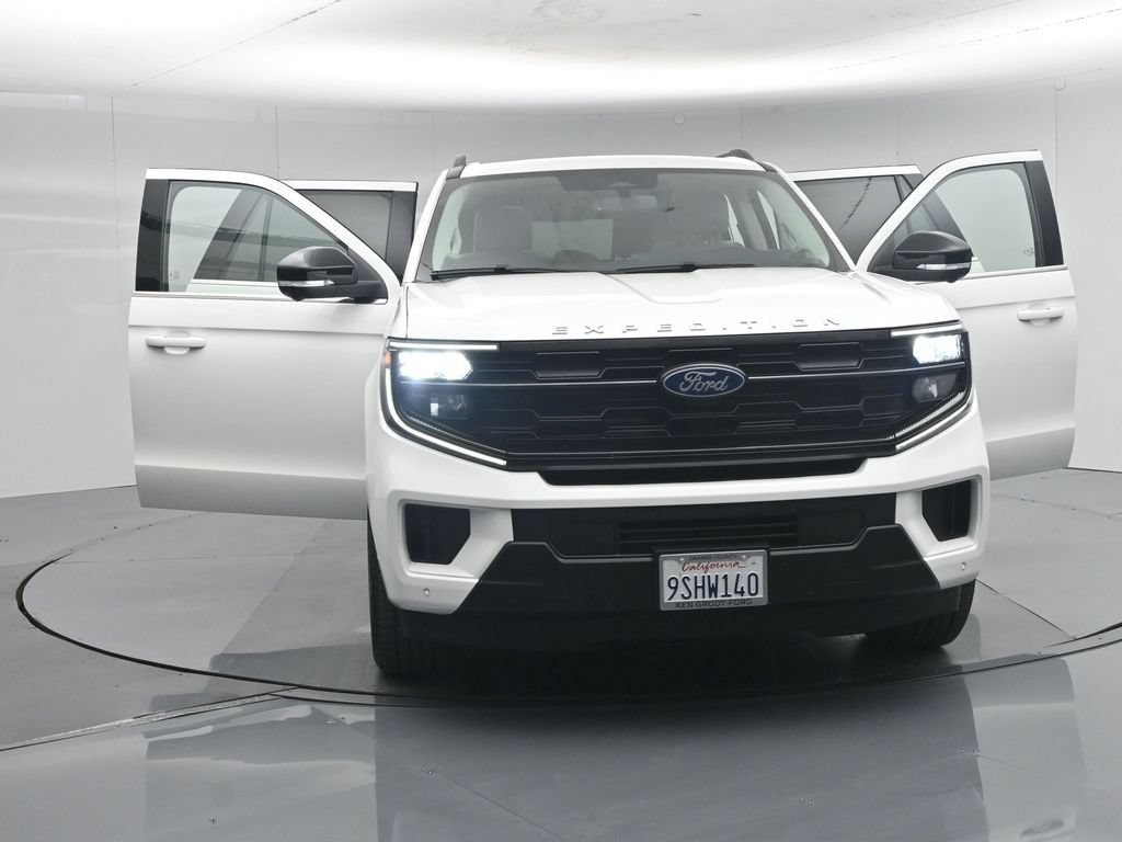 Certified 2025 Ford Expedition Max Active RWD image 39