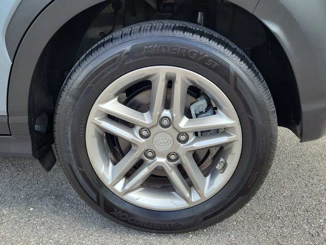 Used 2019 Hyundai Kona SE AWD/4WD image 4
