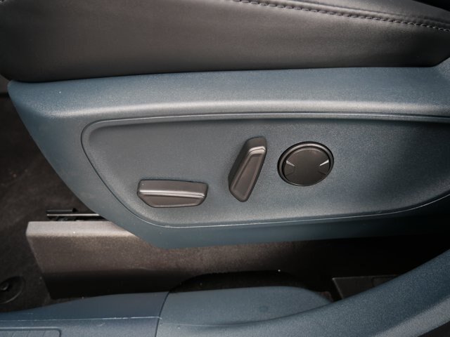 Certified 2024 Ford Maverick Lariat w/ Black Appearance Package FWD image 17