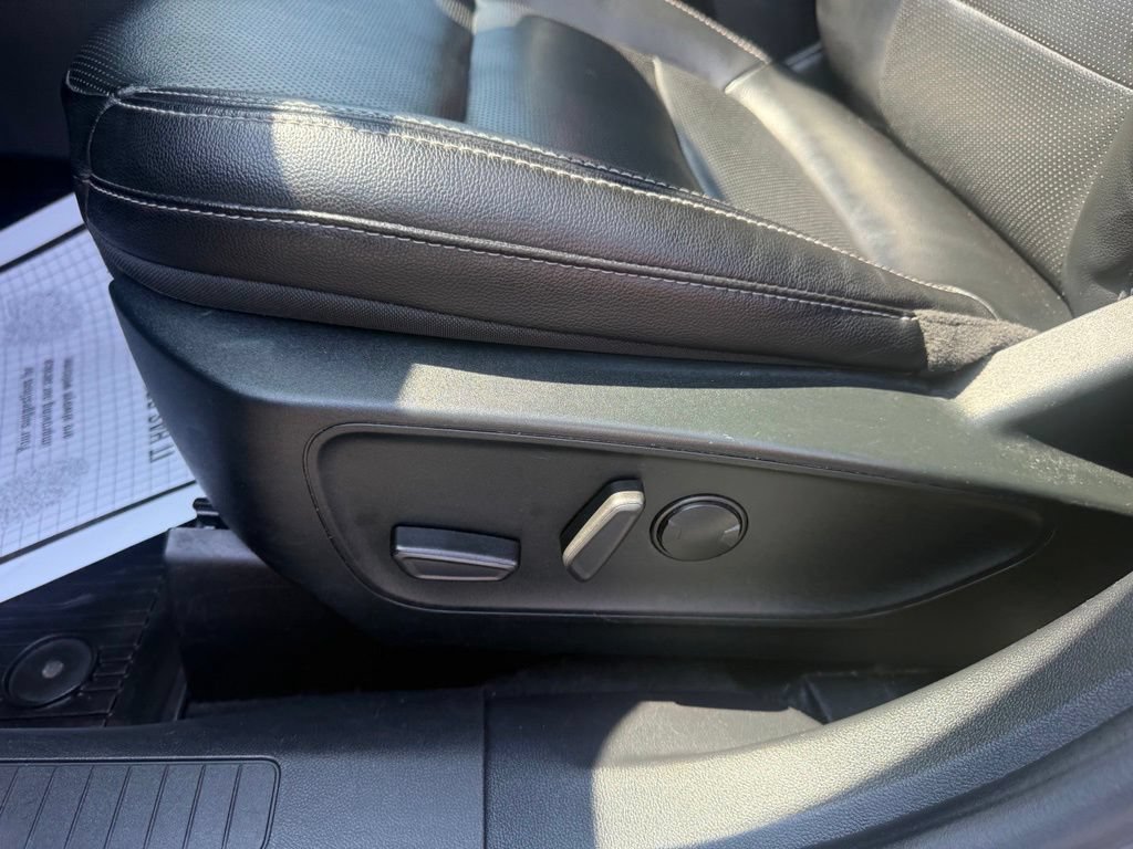 Certified 2022 Ford Escape SEL w/ Technology Package FWD image 19