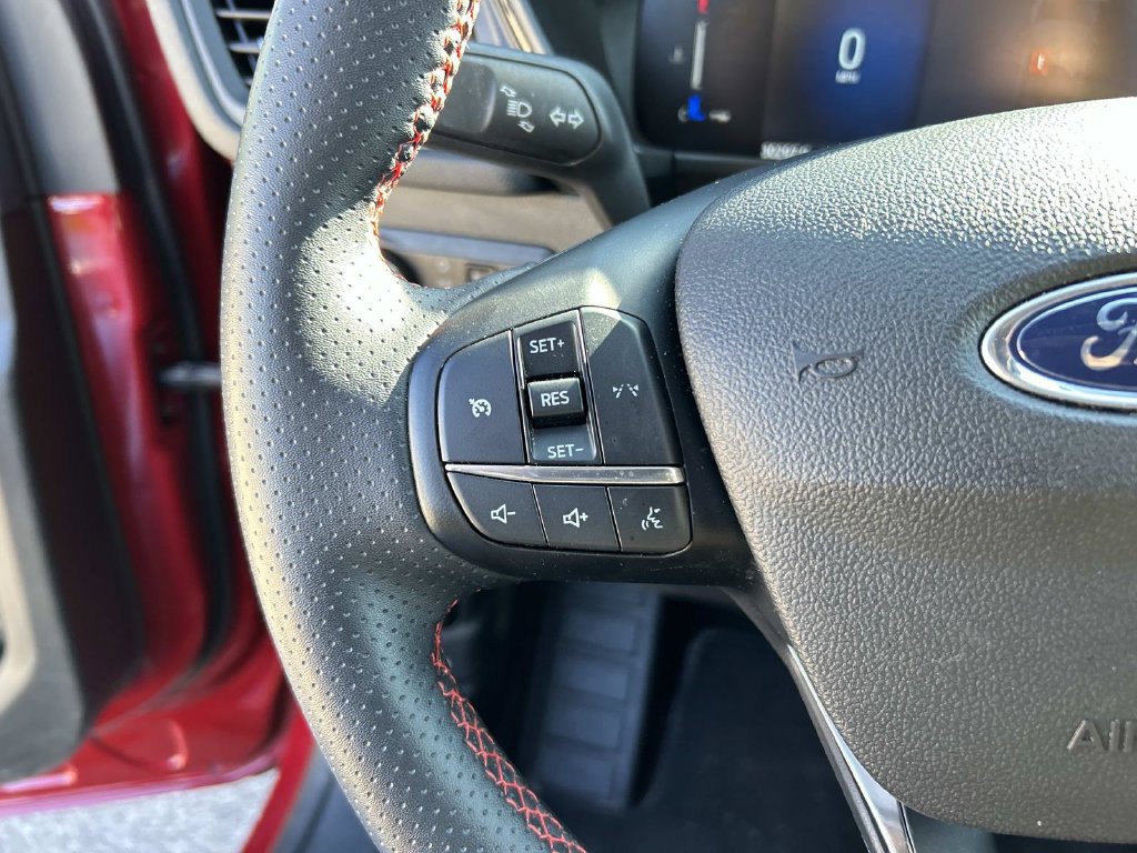 Certified 2025 Ford Escape ST-Line Select AWD/4WD image 16