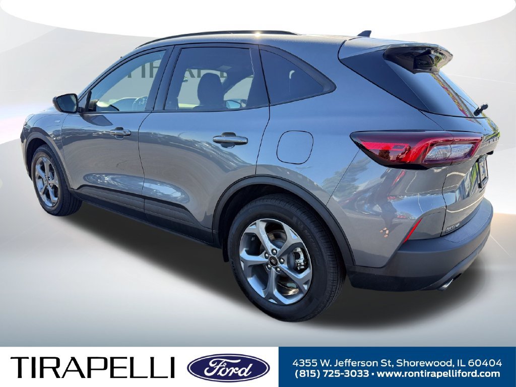 Certified 2025 Ford Escape ST-Line w/ Cold Weather Package FWD image 8