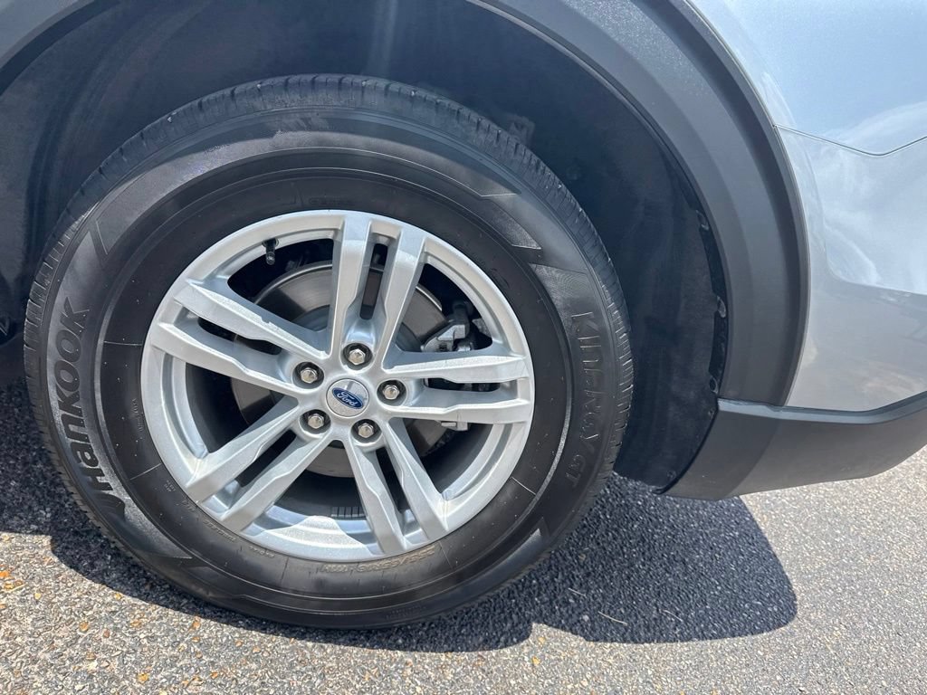 Certified 2023 Ford Explorer XLT RWD image 10