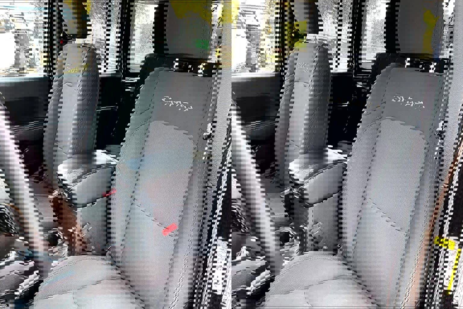 Used 2018 Jeep Wrangler Unlimited Sahara w/ Dual Top Group image 10