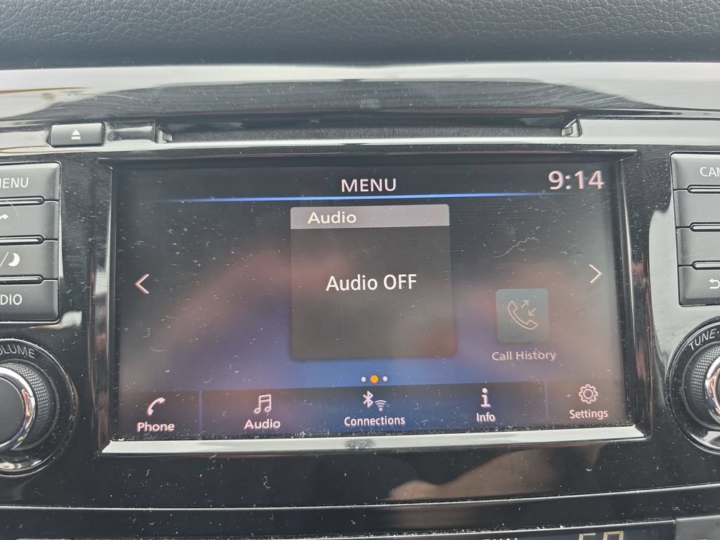 Used 2018 Nissan Rogue SV AWD/4WD image 33
