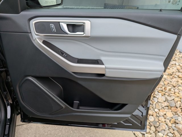 Certified 2024 Ford Explorer XLT w/ Equipment Group 202A image 37