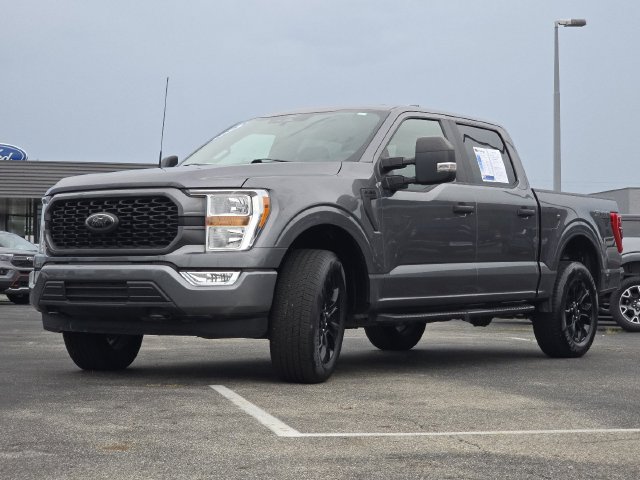 Certified 2022 Ford F150 XL w/ STX Black Appearance Package AWD/4WD image 12