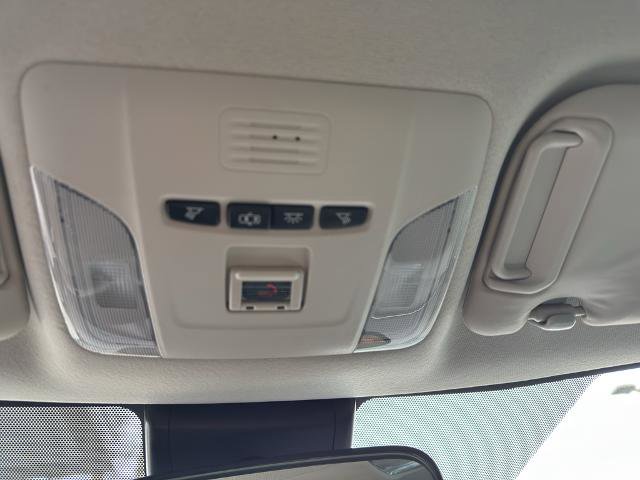 Used 2021 Toyota Corolla LE image 29