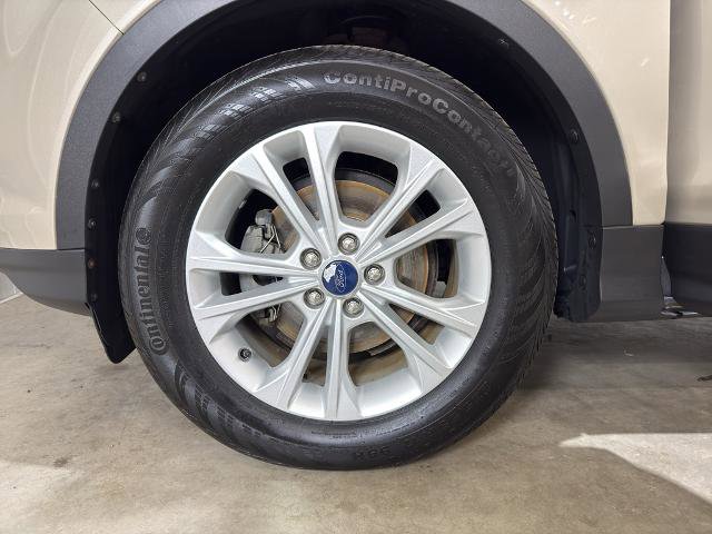 Certified 2018 Ford Escape SE FWD image 21