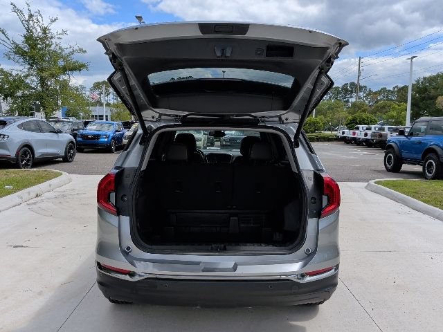 Used 2023 GMC Terrain AT4 AWD/4WD image 14