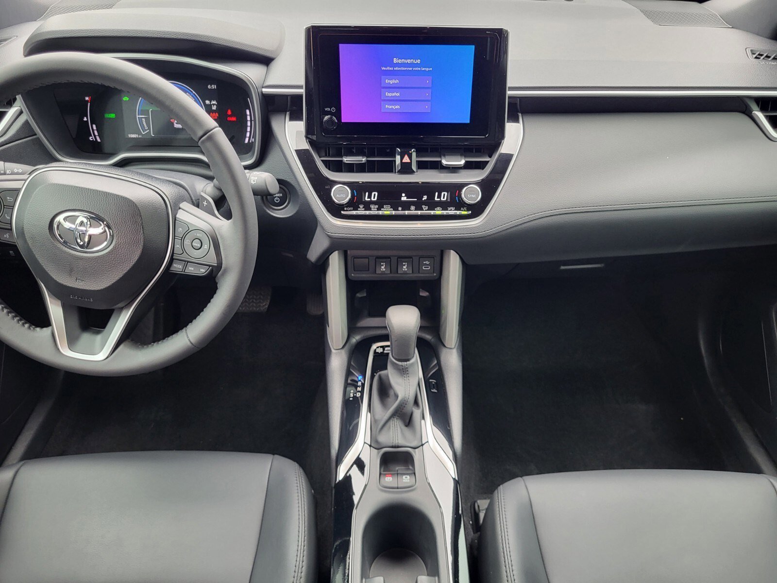 Used 2024 Toyota Corolla Cross AWD Hybrid w/ Convenience Package image 15