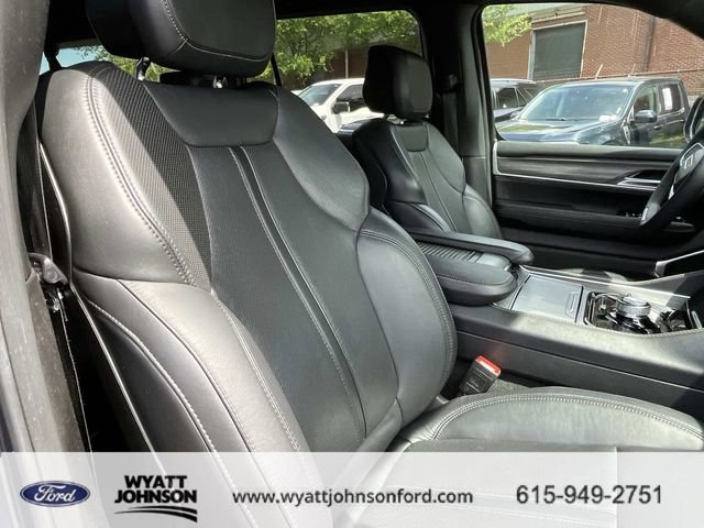 Used 2024 Jeep Wagoneer L Series II w/ Flexible Seating Group image 25