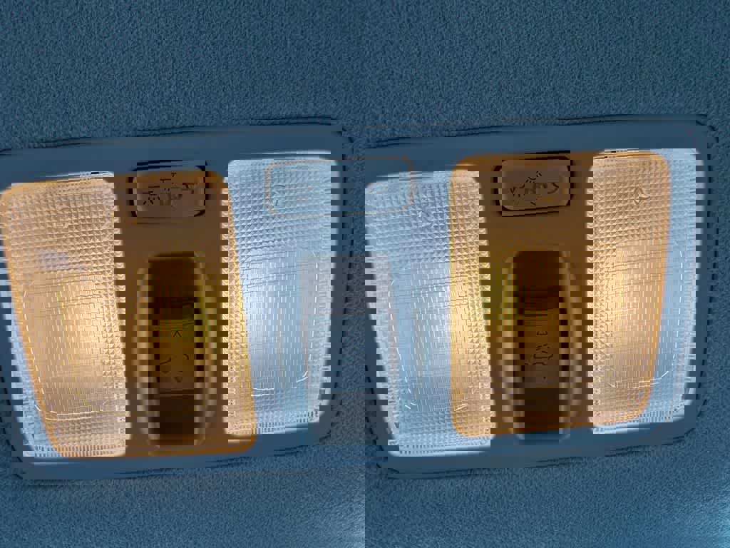 Used 2023 Hyundai Venue SEL image 30