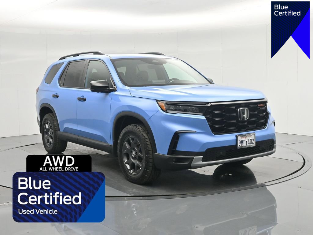 Used 2024 Honda Pilot TrailSport image 1